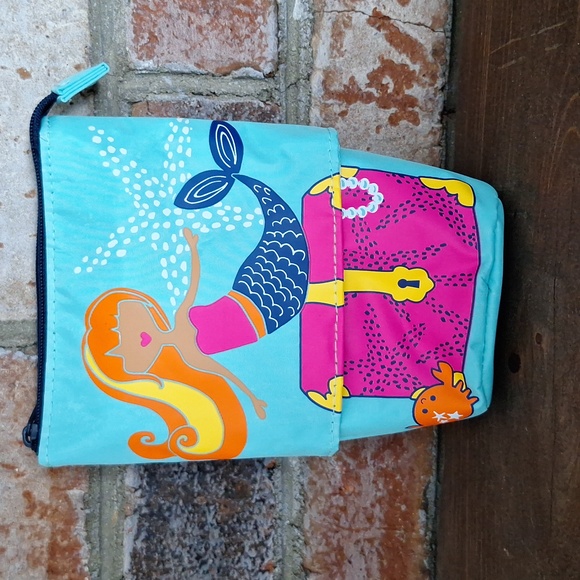 New! Thirty-one Mermaid Treasure Hide & Peek Pouch - Picture 2 of 6